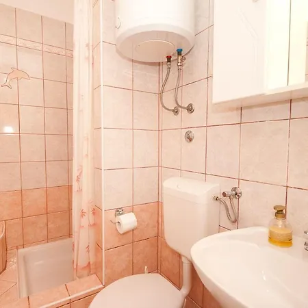 450 Meter Zum 2 Km Langen Apartmán *