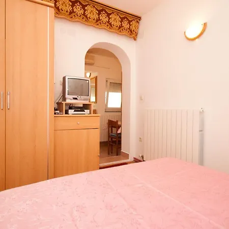 450 Meter Zum 2 Km Langen * Baška