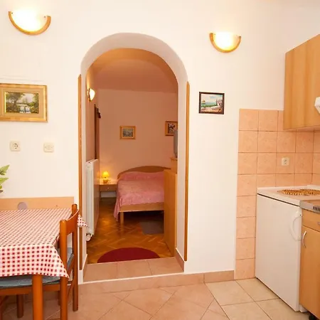 450 Meter Zum 2 Km Langen Apartament Baška